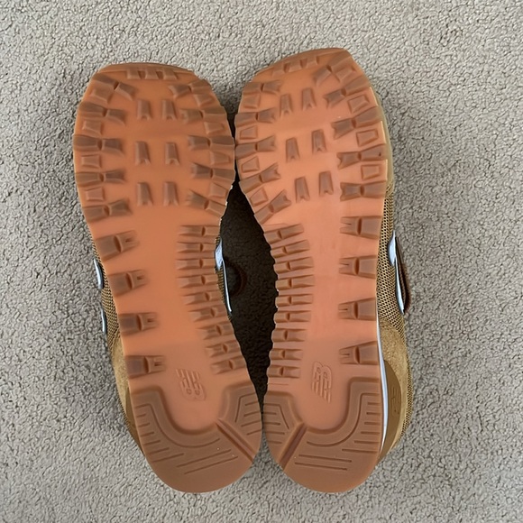 Men’s gold (brown white) New Balance 515 shoes. New with the box. - Picture 4 of 6